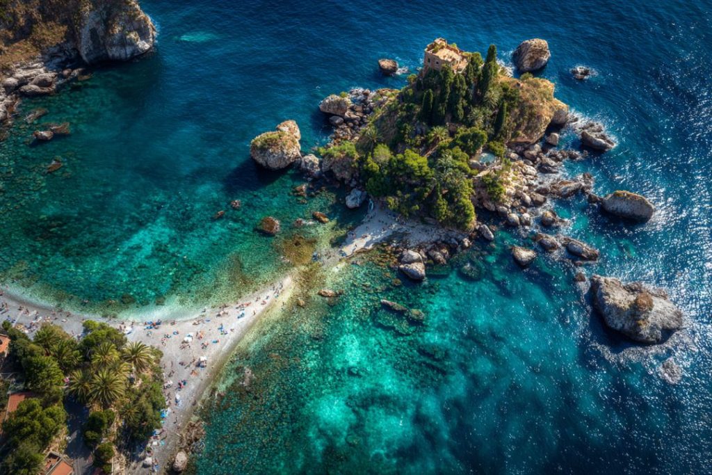 Taormina mare isola bella